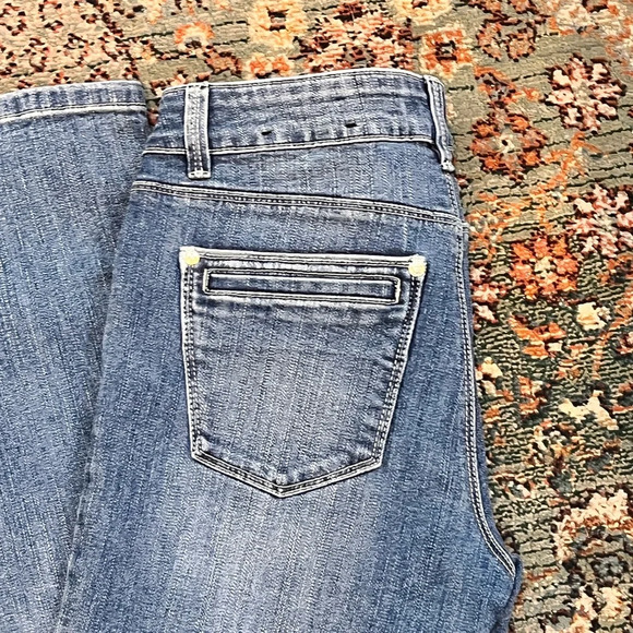 FINAL PRICE NWT White House Black Market Skinny Flared Jeans - Picture 3 of 14